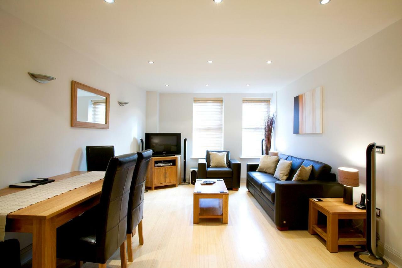 2 Bed 2 Bath At Pelican Hse In Newbury - Free Secure, Allocated Parking 외부 사진