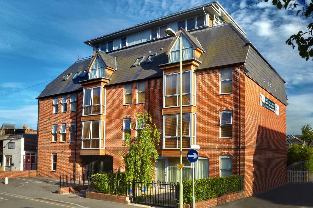 2 Bed 2 Bath At Pelican Hse In Newbury - Free Secure, Allocated Parking 외부 사진